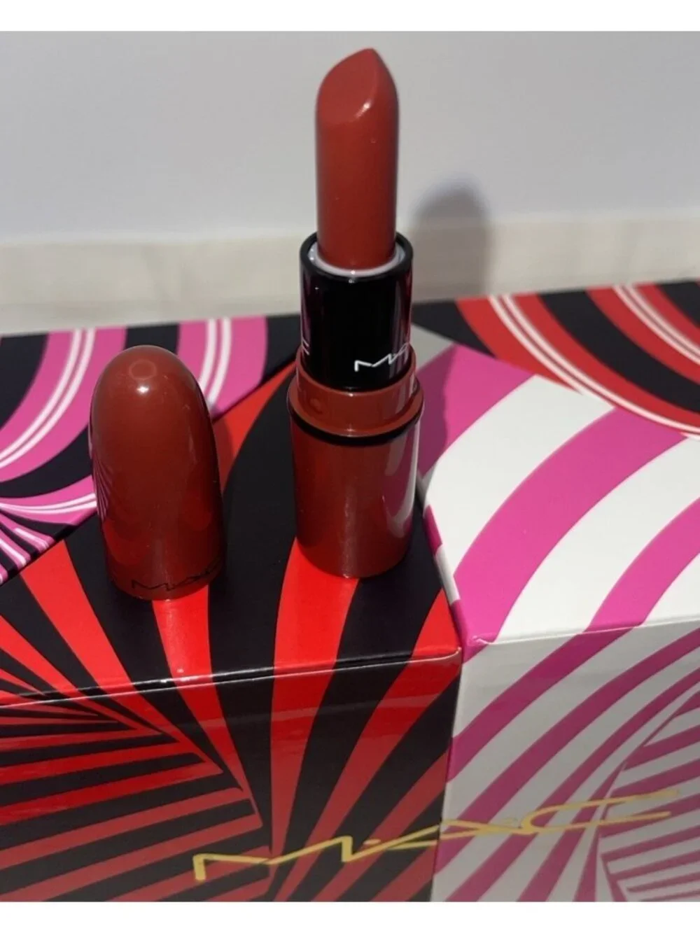 MAC Mini Lipstick Dubonnet Amplified A21 Classic Travel No Box